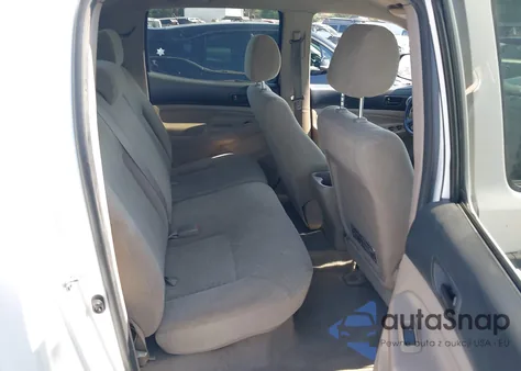 2005 Toyota Tacoma Prerunner V6 из США, поврежденный, VIN 5TEKU72N85Z129819